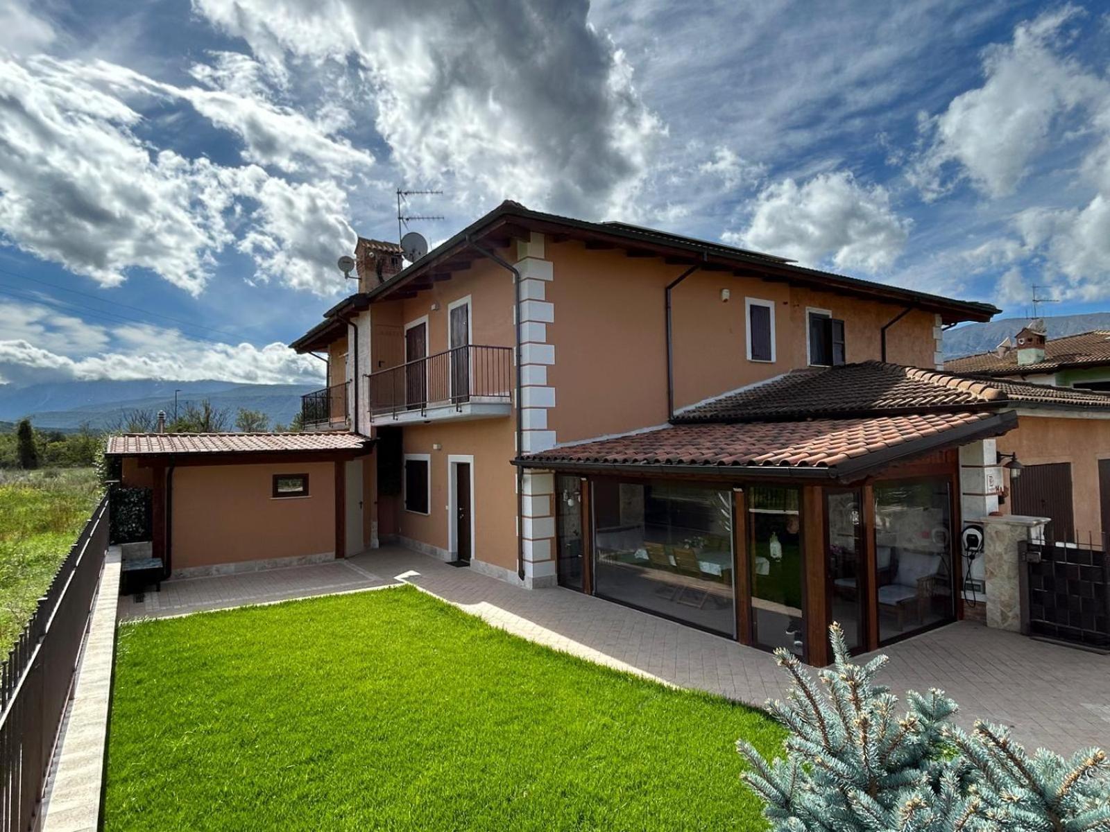 Casa Vacanze Boutique House Casa Mimo San Demetrio ne' Vestini المظهر الخارجي الصورة